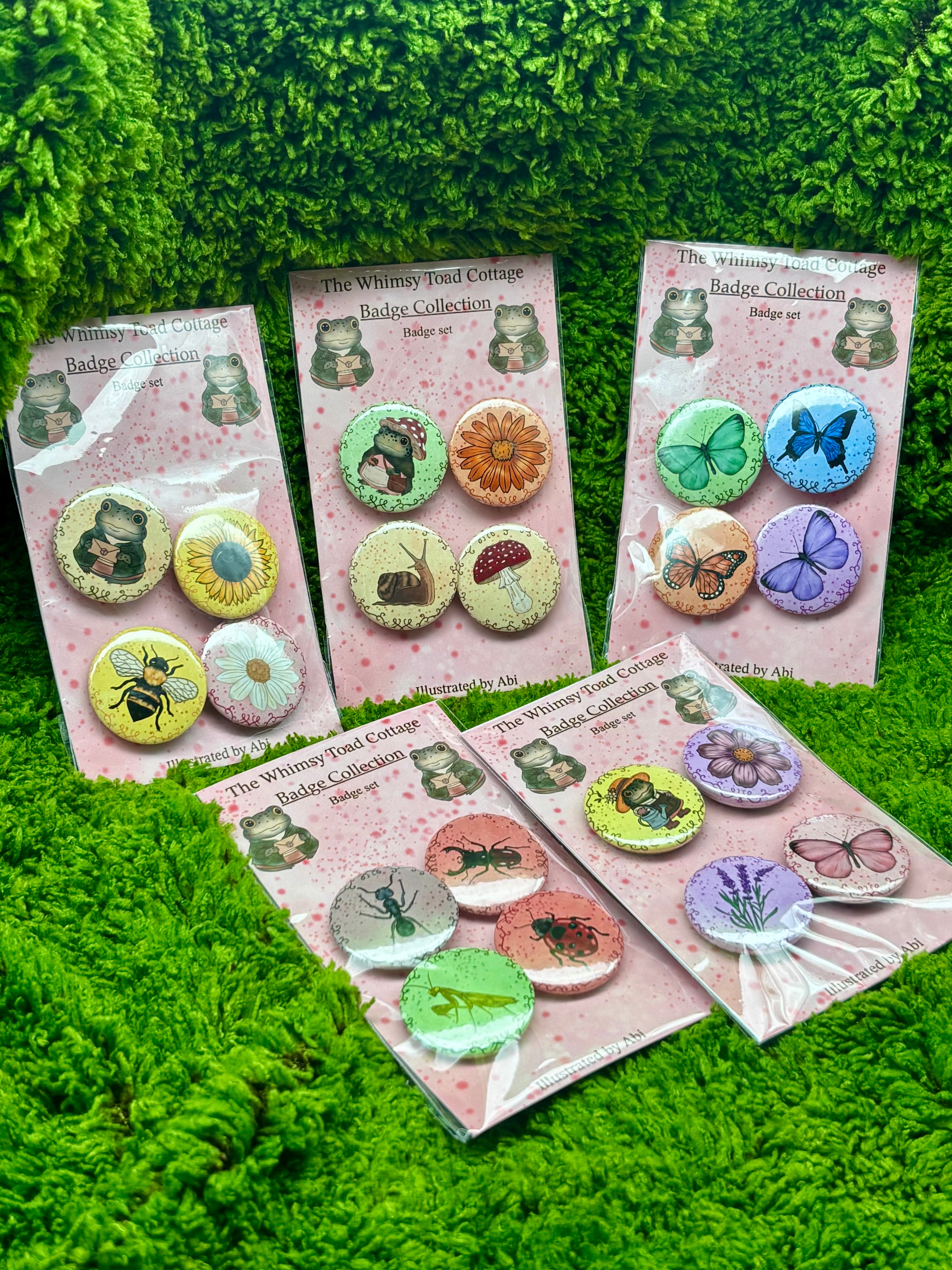 Badges - Small 4 pack
