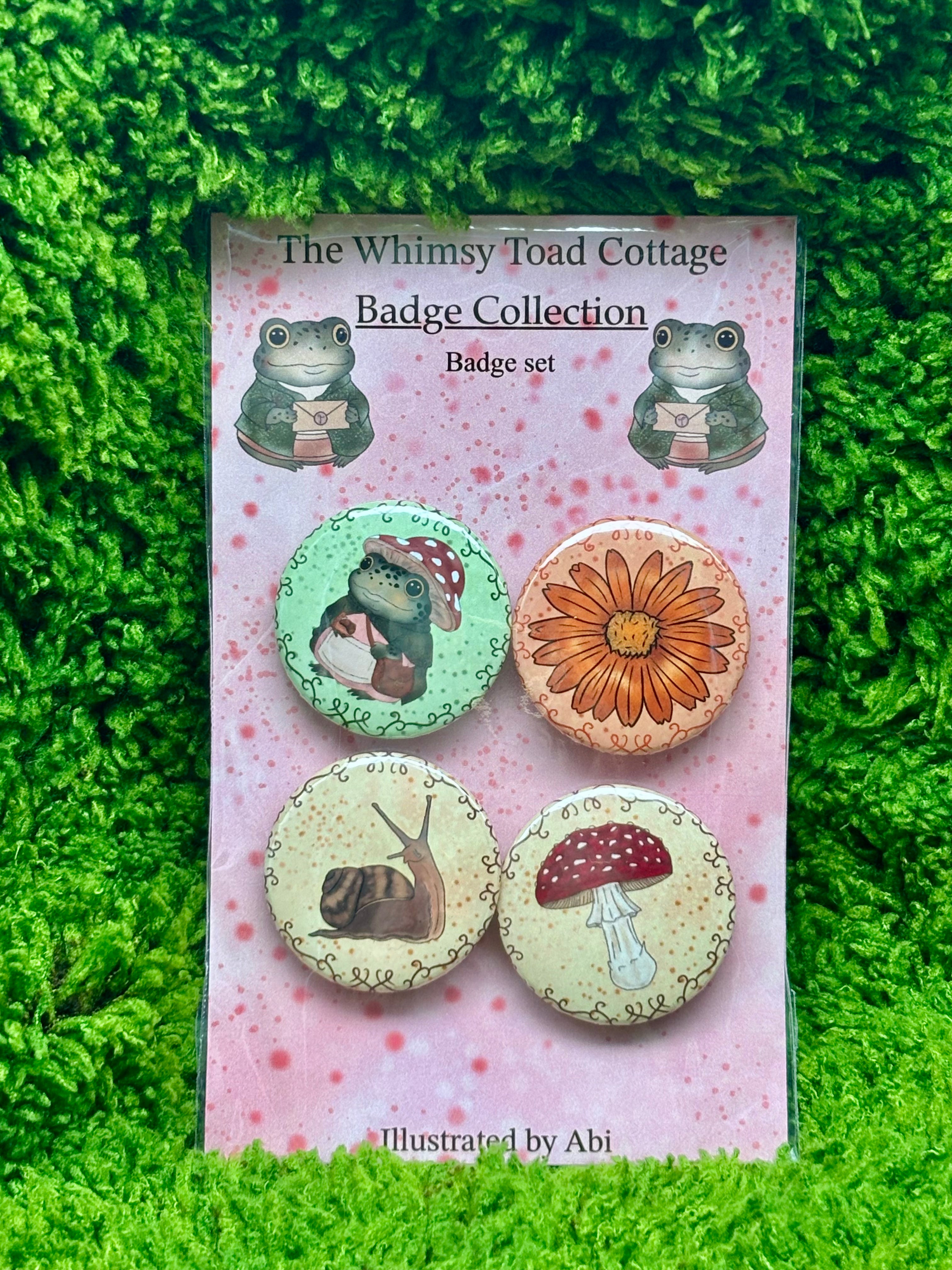 Badges - Small 4 pack
