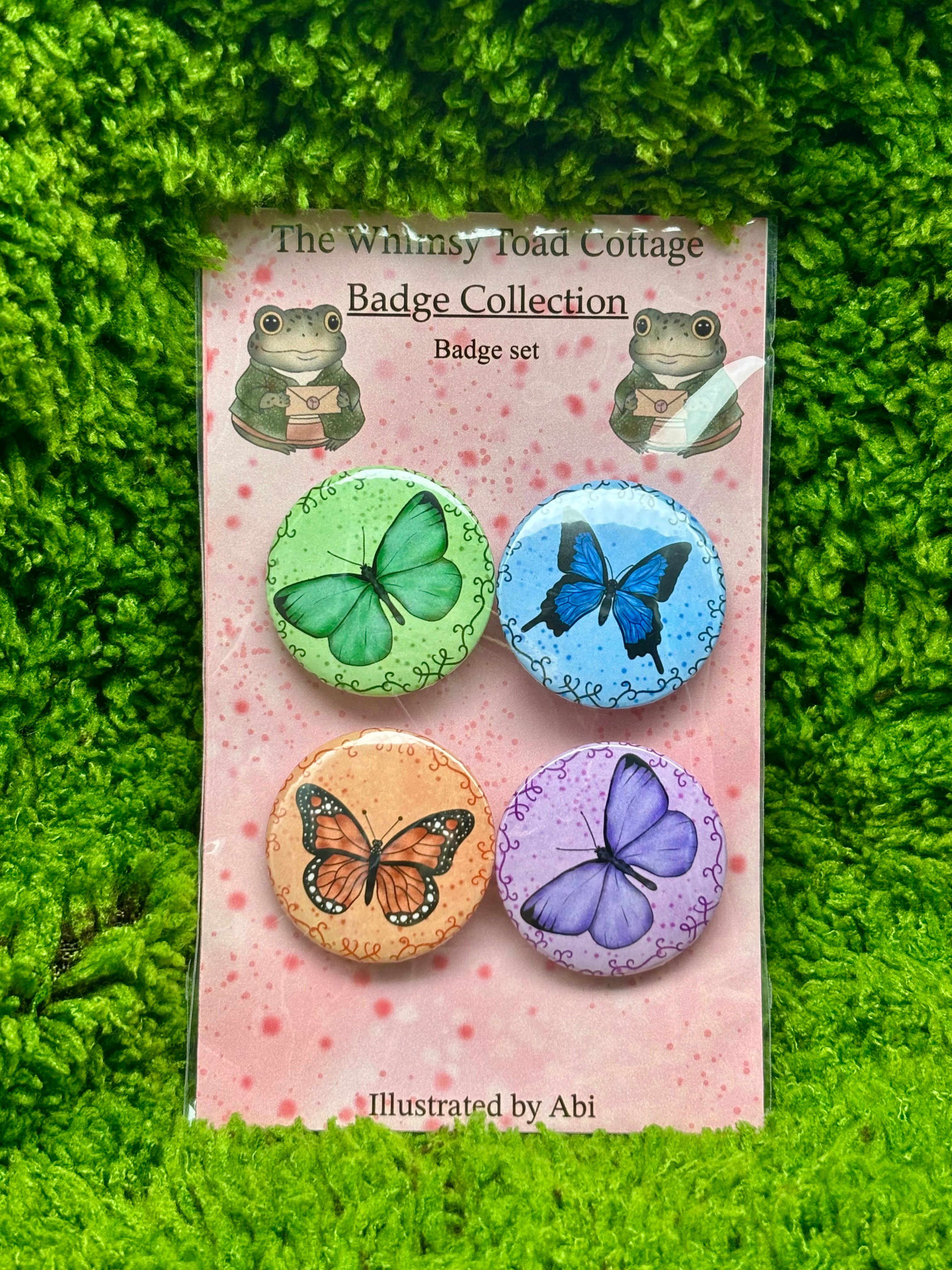 Badges - Small 4 pack